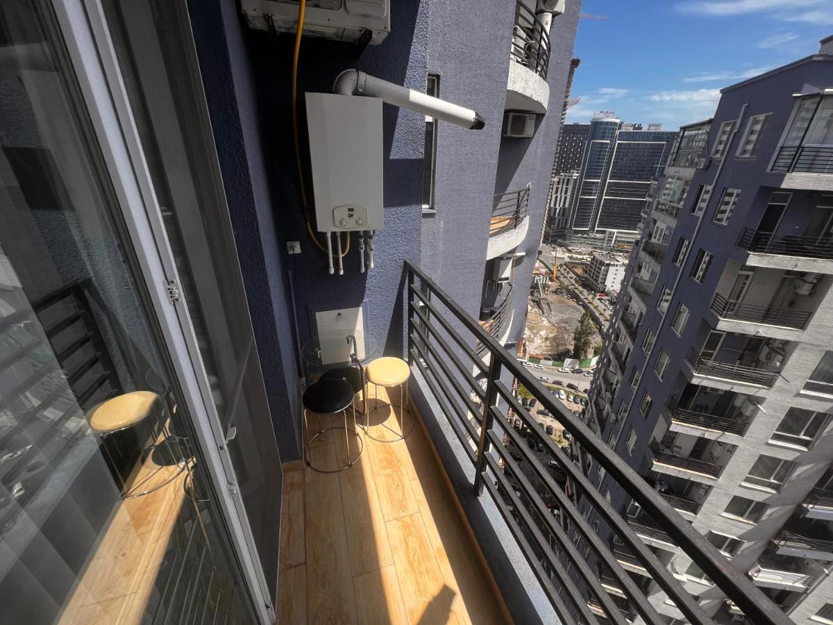 27 Floor Apartments Batumi Exterior photo