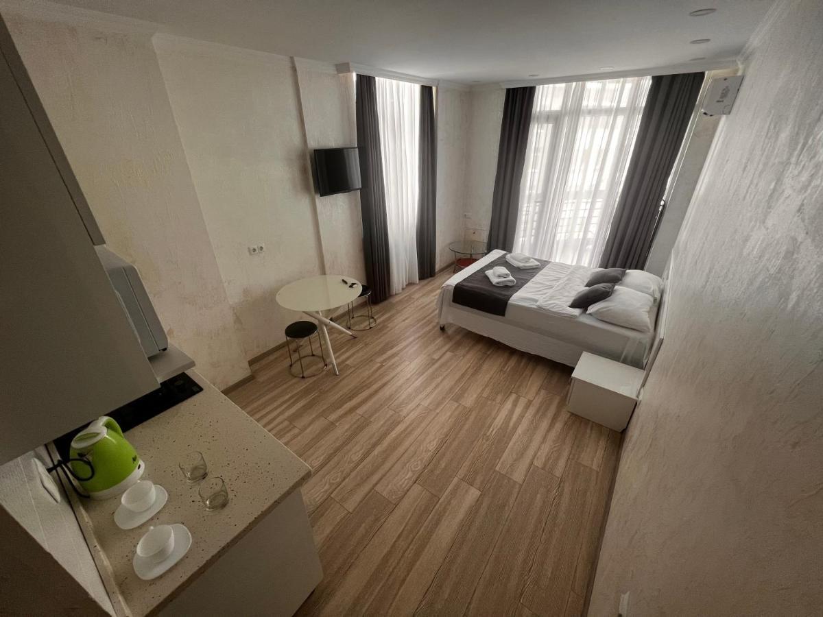 27 Floor Apartments Batumi Exterior photo