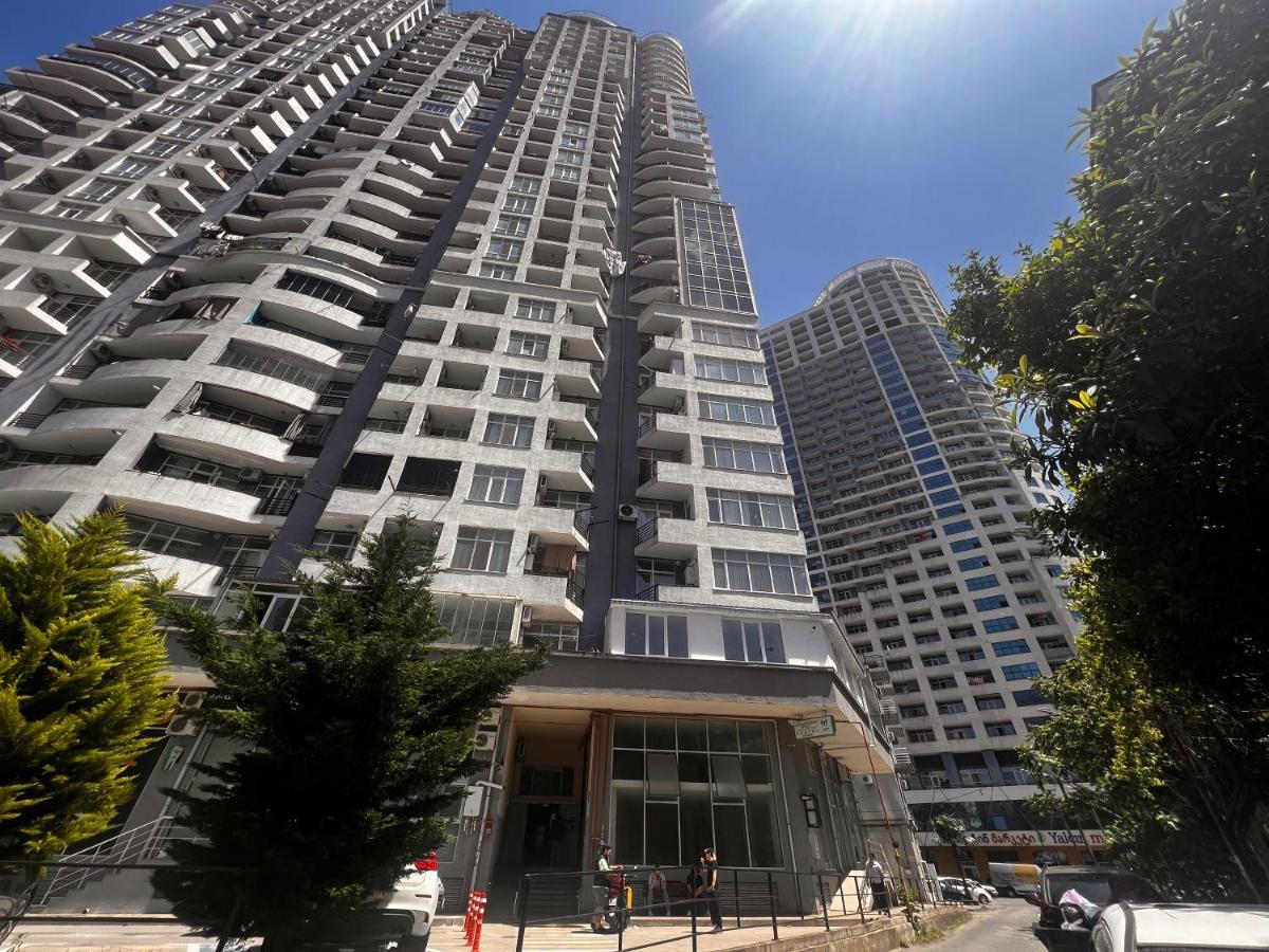 27 Floor Apartments Batumi Exterior photo
