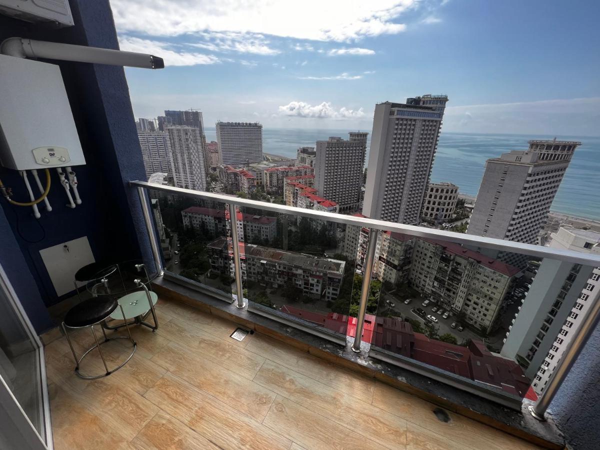 27 Floor Apartments Batumi Exterior photo